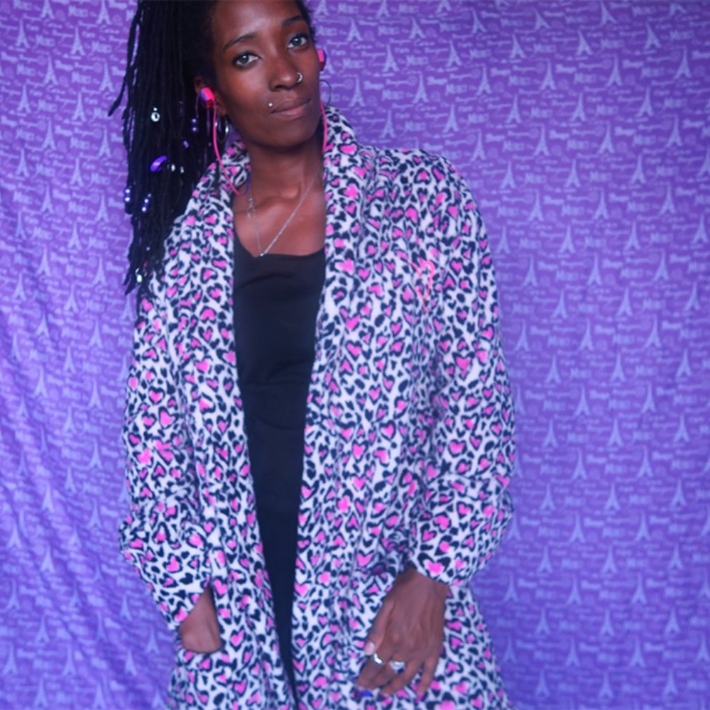 Victoria's Secret hearts robe bath or sleep loungewear with pockets in hot pink